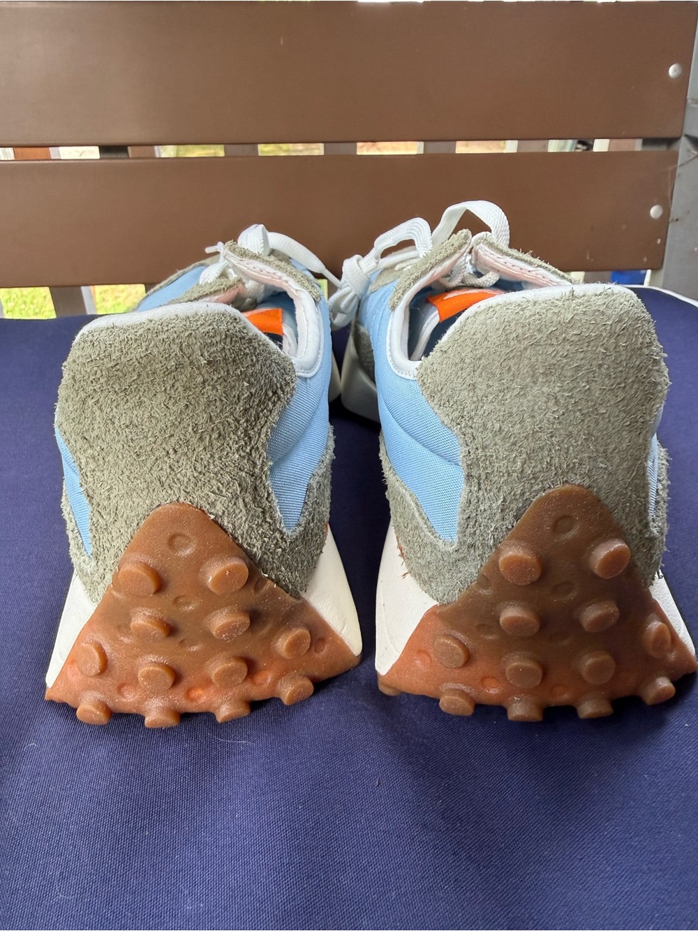 New Balance Light Blue, Olive & White Lace-Up Sneakers - Picture 5 of 7